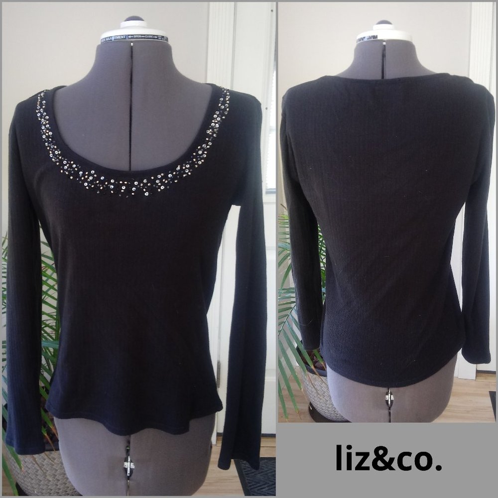 Liz & co. Beaded Neck Ribbed Tee